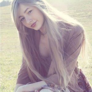 Meet your Posher, Cortney